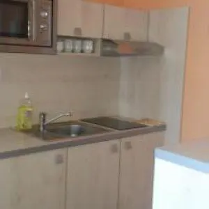 Apartament Apartman Safran *